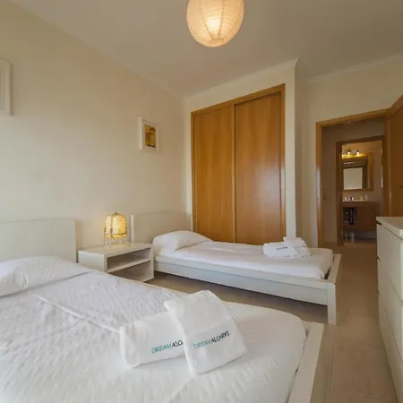 B44 - Alto Do Quintao *