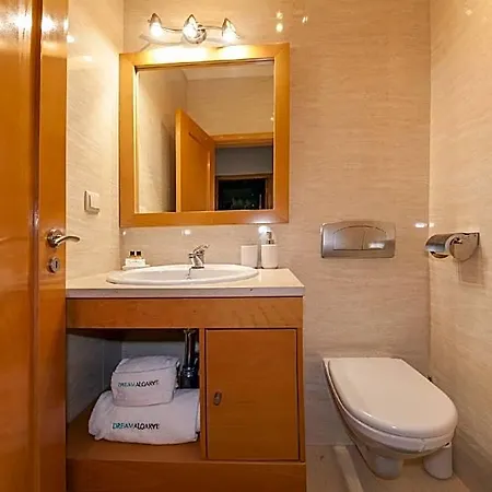 Apartment B44 - Alto Do Quintao
