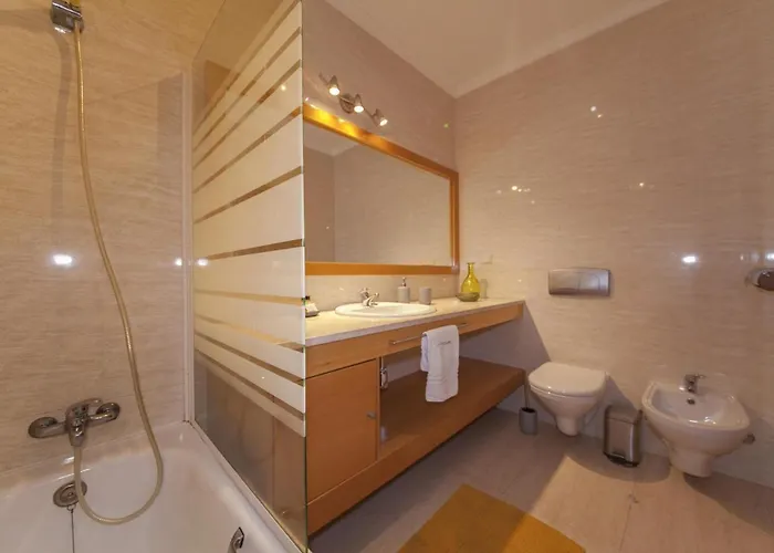 B44 - Alto Do Quintao Apartamento *